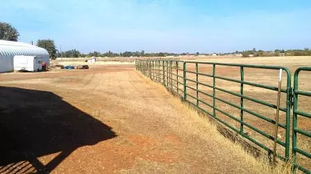 11810 Strawberry Ln, Red Bluff, CA 96080 photo 3