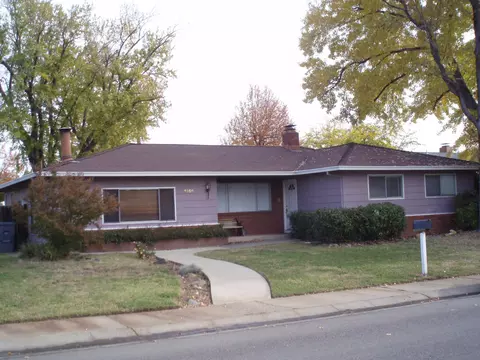 3220 Panorama Dr, Redding, CA 96003 photo 1