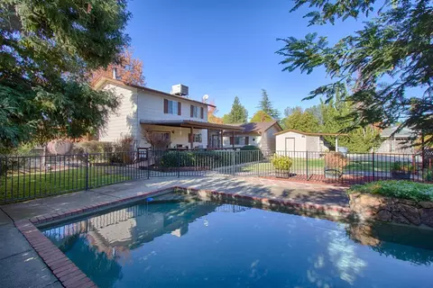 1645 Filaree Dr, Redding, CA 96002 photo 5