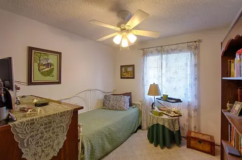 1645 Filaree Dr, Redding, CA 96002 photo 20