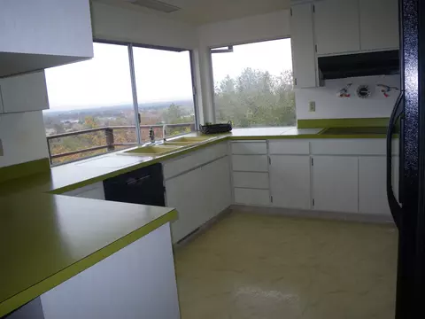 8815 Valley View Rd, Redding, CA 96001 photo 6