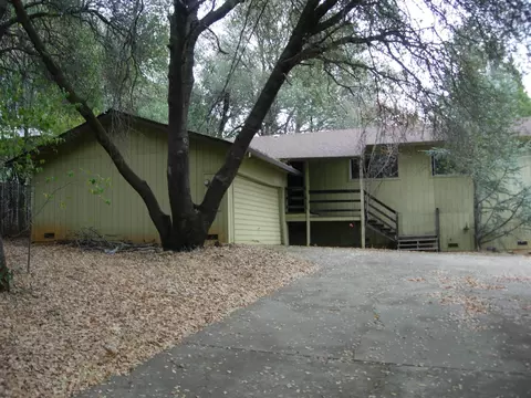 3913 El Portal Dr, Redding, CA 96002 photo 1