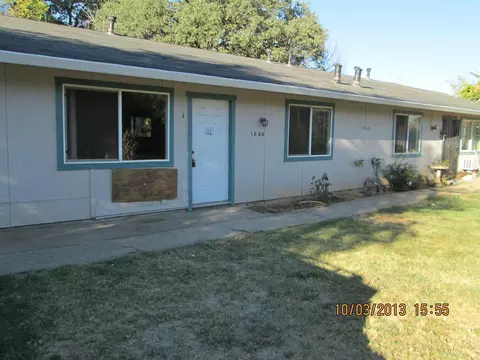 1860 Laurel Ave, Redding, CA 96001 photo 2