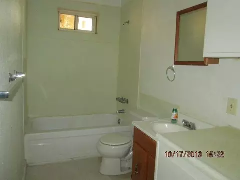 1860 Laurel Ave, Redding, CA 96001 photo 5