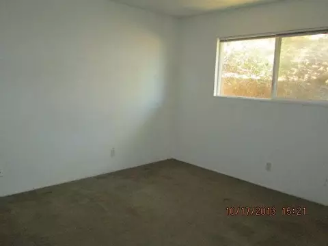 1860 Laurel Ave, Redding, CA 96001 photo 4