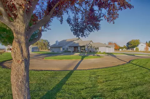 7707 Mohegan Ct, Redding, CA 96002 photo 10