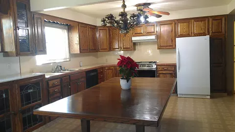 420 Brearcliffe Dr, Red Bluff, CA 96080 photo 18