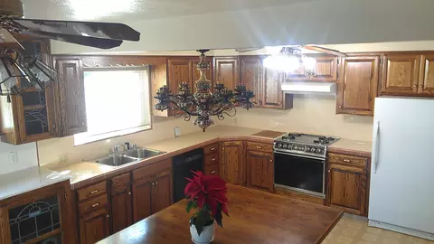 420 Brearcliffe Dr, Red Bluff, CA 96080 photo 14