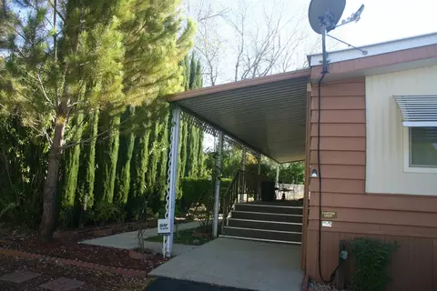 499 Bitterroot Dr, Redding, CA 96003 photo 2