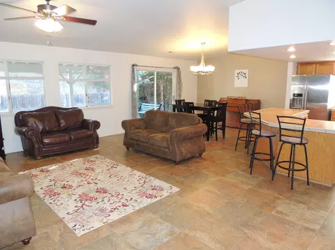 837 Wingsetter Ct, Redding, CA 96003 photo 3