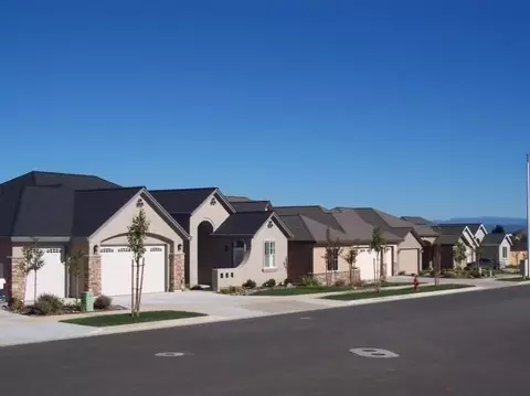 316 Stinson Loop, Redding, CA 96003 photo 4