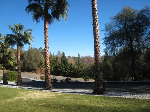 3344 Middleton Ln, Redding, CA 96002 photo 7