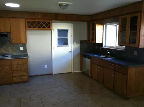 6823 Reflection St, Redding, CA 96001 photo 5
