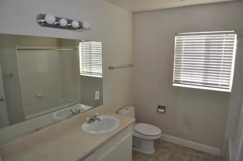1511 Yale Ct, Redding, CA 96002 photo 9
