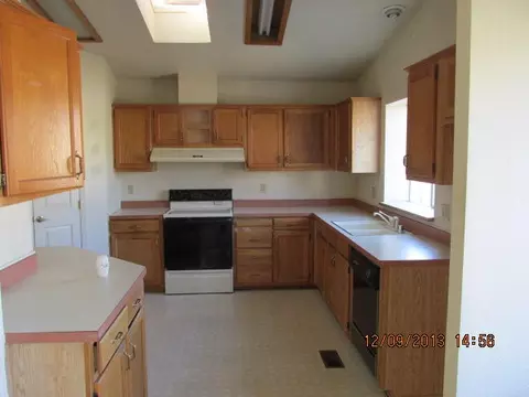 438 Mammoth Path, Redding, CA 96003 photo 7