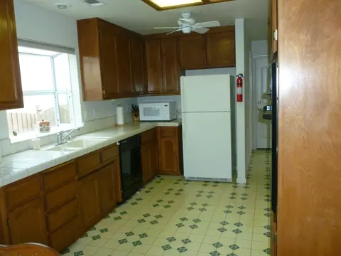 396 Franciscan Trl, Redding, CA 96003 photo 4