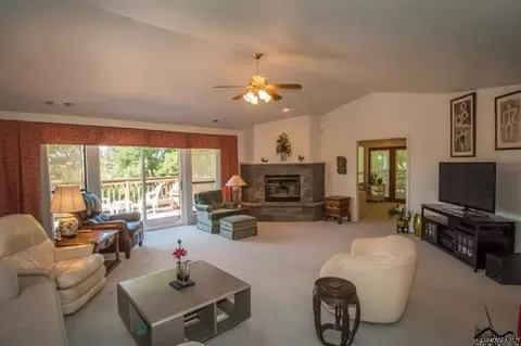 845 Terrace Dr, Red Bluff, CA 96080 photo 7