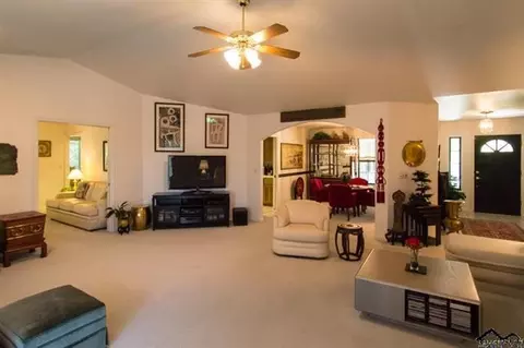 845 Terrace Dr, Red Bluff, CA 96080 photo 6