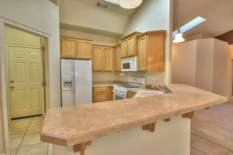 10661 Old Oregon Trl, Redding, CA 96003 photo 3
