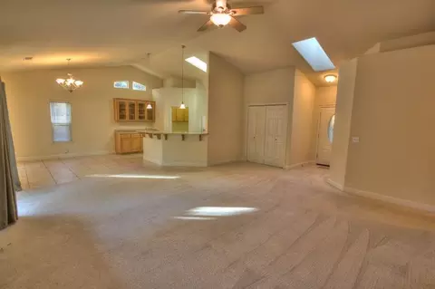 10661 Old Oregon Trl, Redding, CA 96003 photo 4