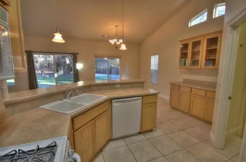10661 Old Oregon Trl, Redding, CA 96003 photo 6