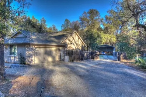 10661 Old Oregon Trl, Redding, CA 96003 photo 15
