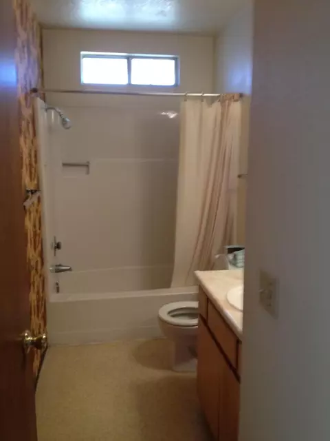 852 Partridge Dr, Redding, CA 96003 photo 10