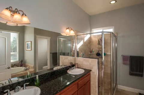 1137 Lakeside Dr, Redding, CA 96001 photo 13