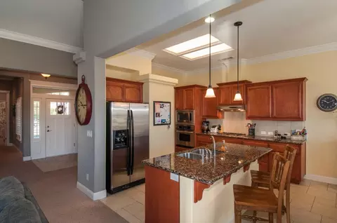 1137 Lakeside Dr, Redding, CA 96001 photo 6