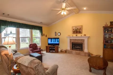 4557 Blue Creek Dr, Redding, CA 96002 photo 9