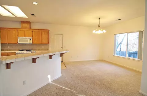 19307 Kinene Ct, Redding, CA 96003 photo 6