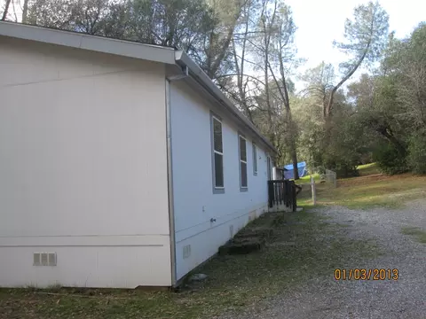 17944 Pine Cone Dr, Redding, CA 96003 photo 2