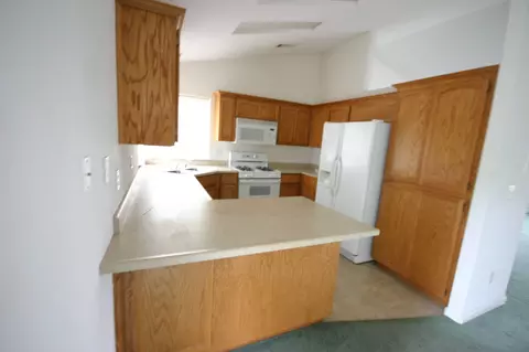 3263 Lawrence Rd, Redding, CA 96002 photo 4