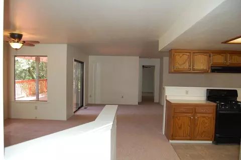 3808 Bluffside Ct, Redding, CA 96002 photo 9