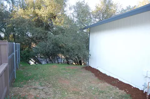 3808 Bluffside Ct, Redding, CA 96002 photo 17