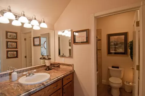13308 Luna Dr, Redding, CA 96003 photo 10