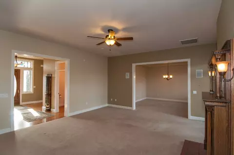 13308 Luna Dr, Redding, CA 96003 photo 8