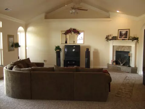 4638 Mayo Ct, Redding, CA 96001 photo 2