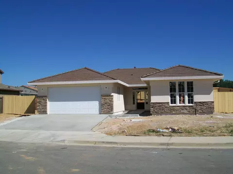 3872 Indian Wells Ln, Redding, CA 96002 photo 1