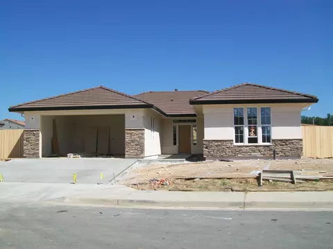 3872 Indian Wells Ln, Redding, CA 96002 photo 3