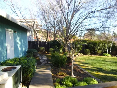 1617 El Capitan Dr, Redding, CA 96001 photo 4