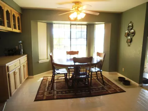 2702 Dawnridge Dr, Redding, CA 96001 photo 7