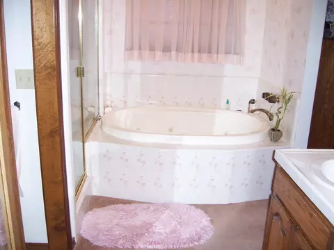 1658 El Capitan, Redding, CA 96001 photo 9