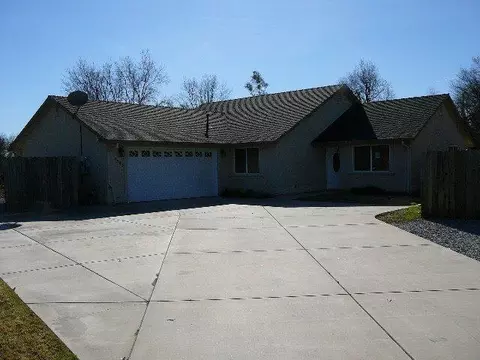 5592 Mill Pond Ln, Redding, CA 96001 photo 3