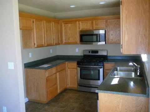 5592 Mill Pond Ln, Redding, CA 96001 photo 8