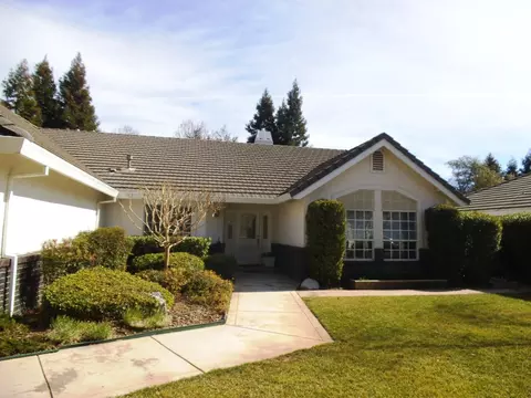 2162 Western Oak Dr, Redding, CA 96002 photo 4