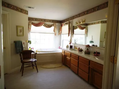 2162 Western Oak Dr, Redding, CA 96002 photo 10