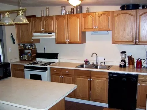 2883 Fairway, Redding, CA 96002 photo 9