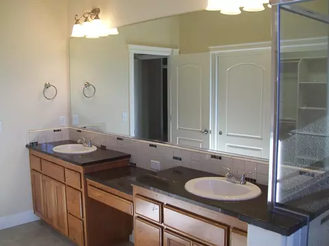 603 Mill Valley Pkwy, Redding, CA 96003 photo 12