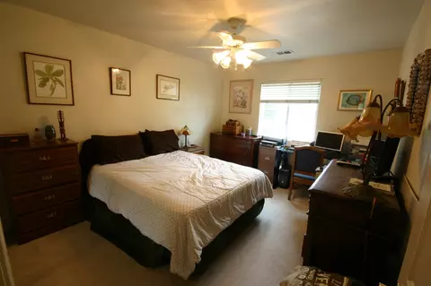 1047 Montclair Dr, Redding, CA 96003 photo 7